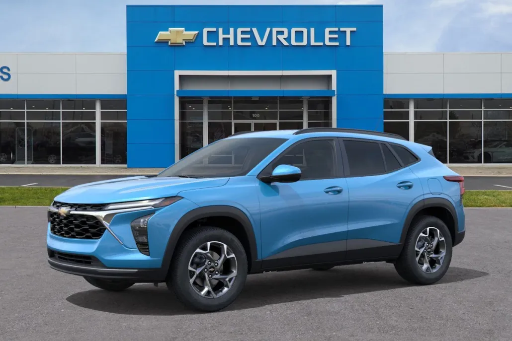2025 Chevrolet Trax LT photo 1