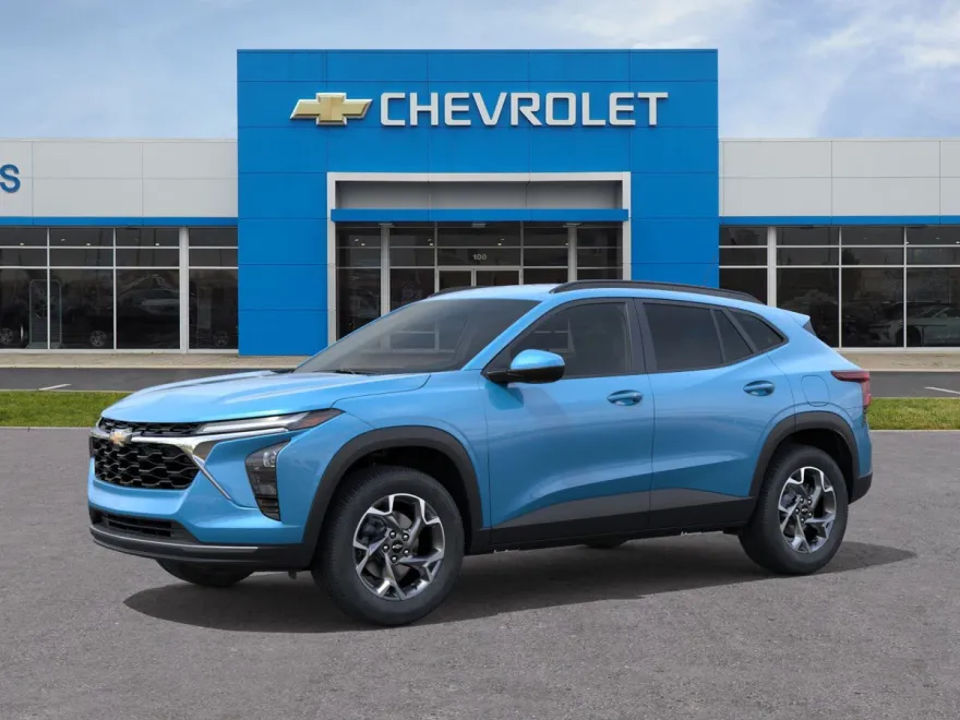 2025 Chevrolet Trax LT photo 1