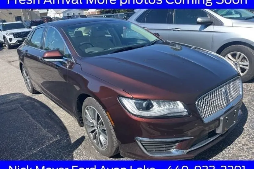 2019 Lincoln MKZ Hybrid photo 1