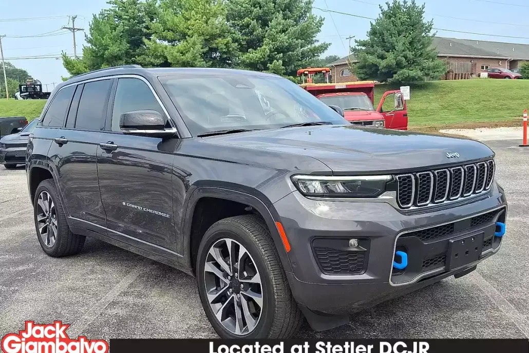 2024 Jeep Cherokee Overland 4xe photo 1