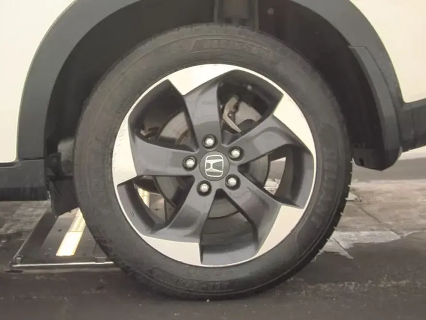 2018 Honda HR-V EX photo 1