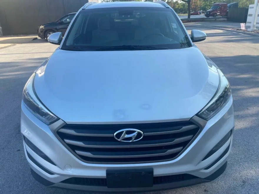 2016 Hyundai Tucson Sport photo 1