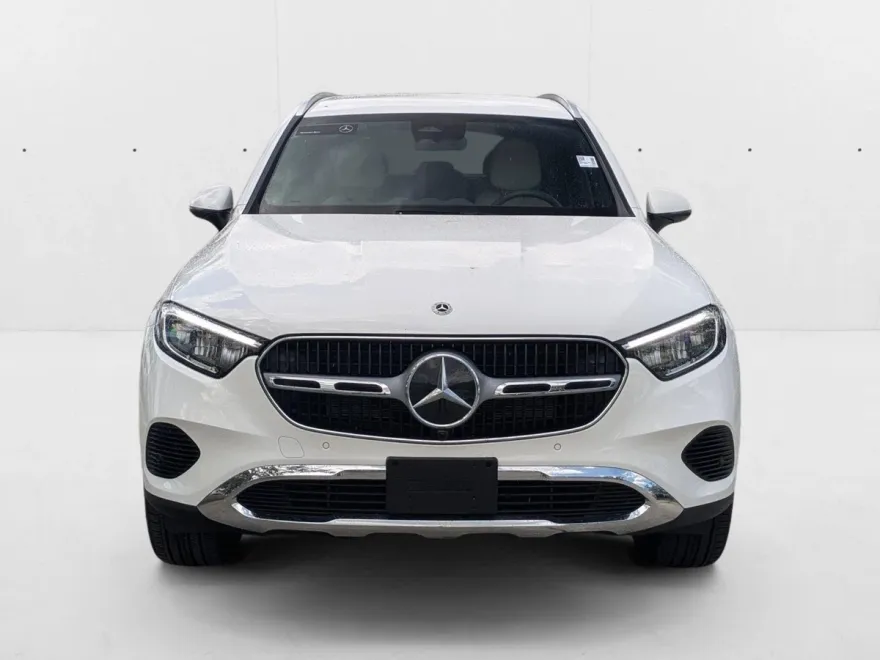 2025 Mercedes Benz GLC 300 4MATIC photo 1