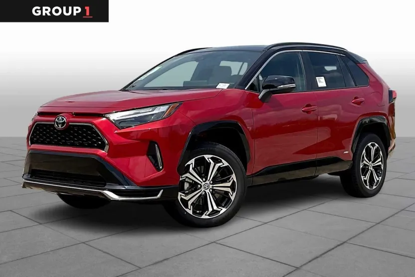 2025 Toyota RAV4 Hybrid XSE photo 1
