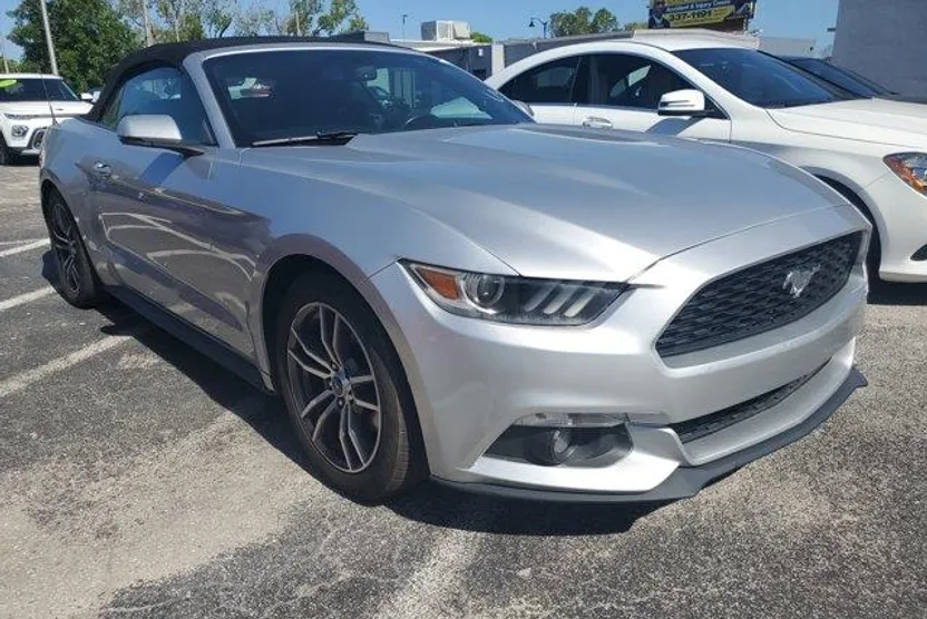 2017 Ford Mustang EcoBoost Premium Convertible photo 1