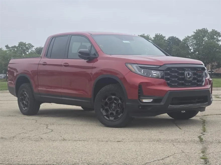 2025 Honda Ridgeline TrailSport photo 1