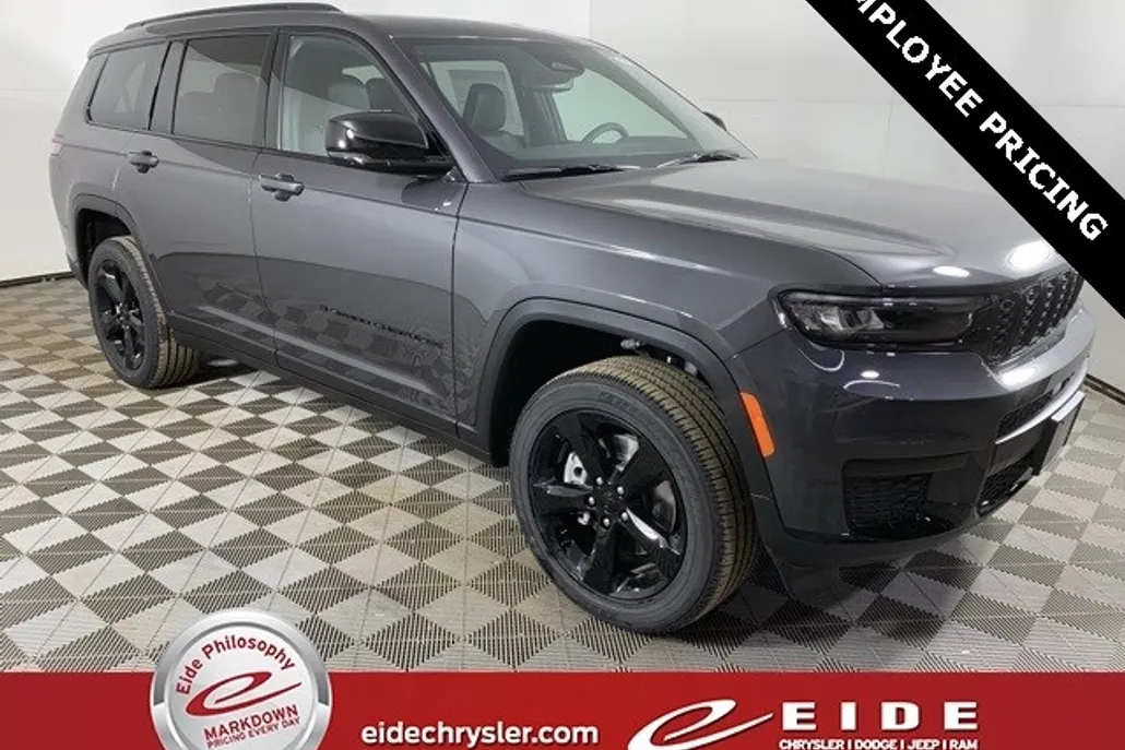 2025 Jeep Grand Cherokee Laredo Altitude X photo 1