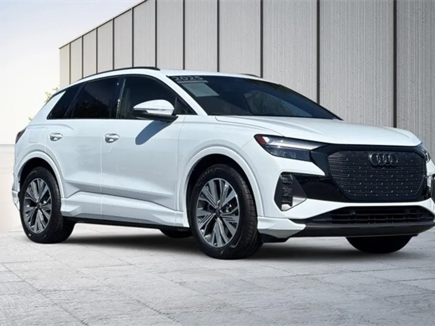 2025 Audi Q4 E-tron Premium photo 1
