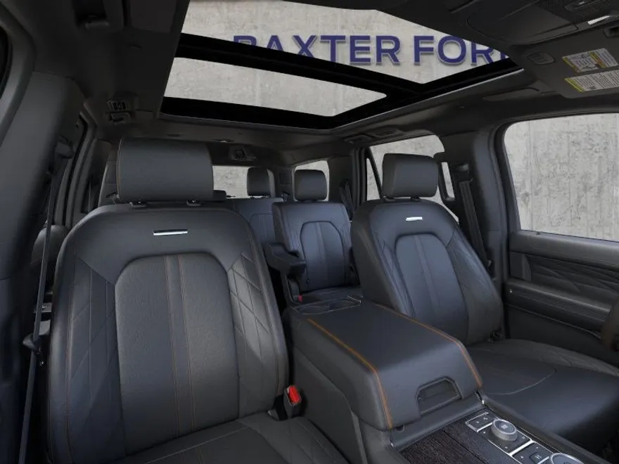 2024 Ford Expedition Platinum photo 1