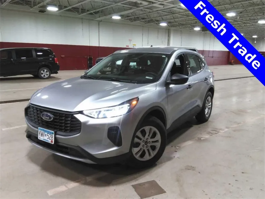 2023 Ford Escape Base photo 1