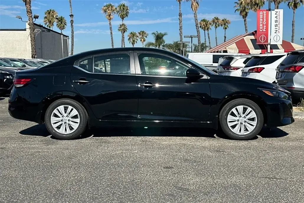 2025 Nissan Sentra S photo 1