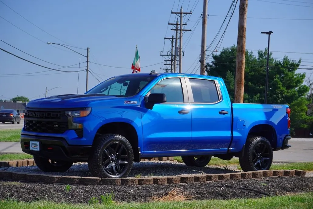 2022 Chevrolet Silverado 1500 Custom Trail Boss photo 1