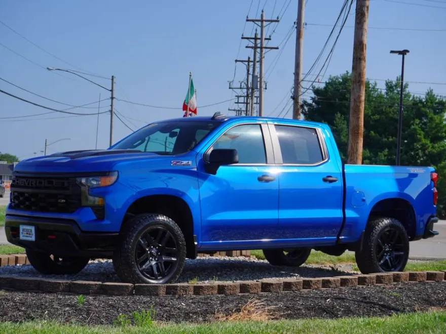 2022 Chevrolet Silverado 1500 Custom Trail Boss photo 1