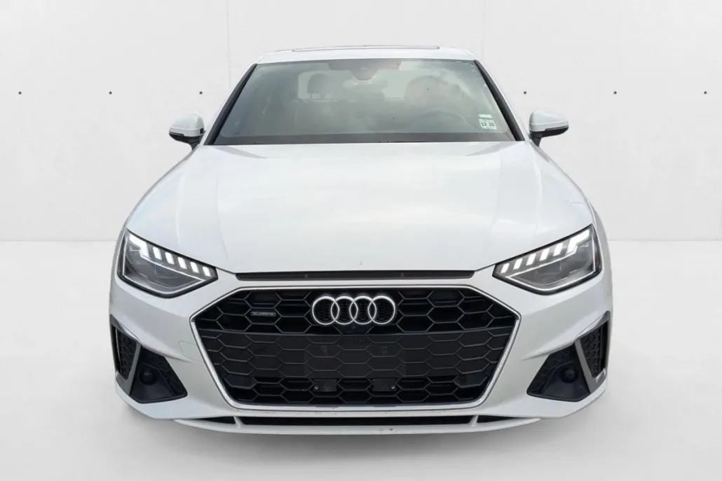 2024 Audi A4 S line Premium Plus photo 1