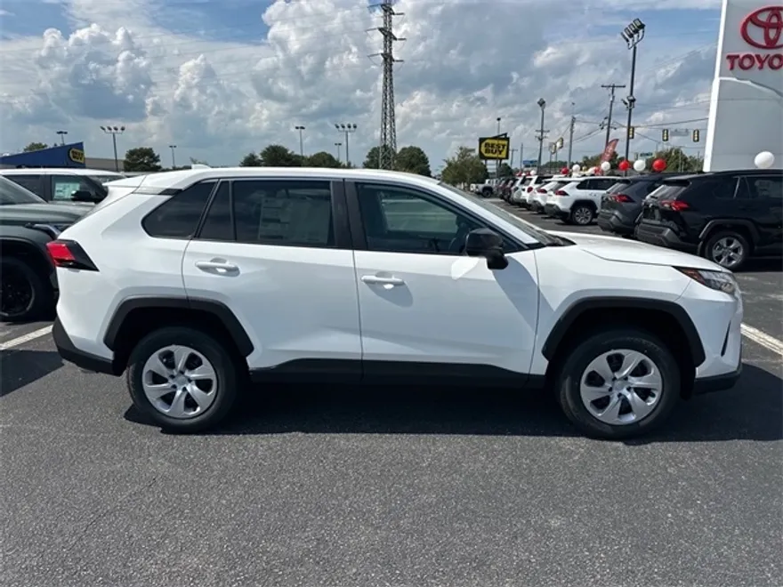 2025 Toyota RAV4 LE photo 1