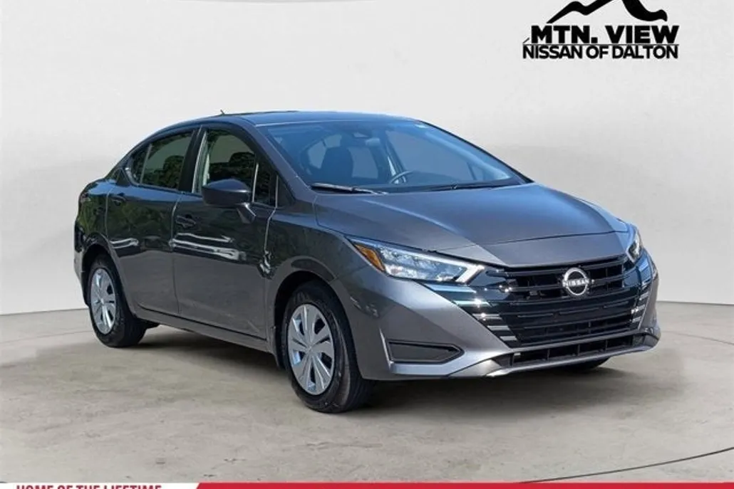 2025 Nissan Versa S photo 1