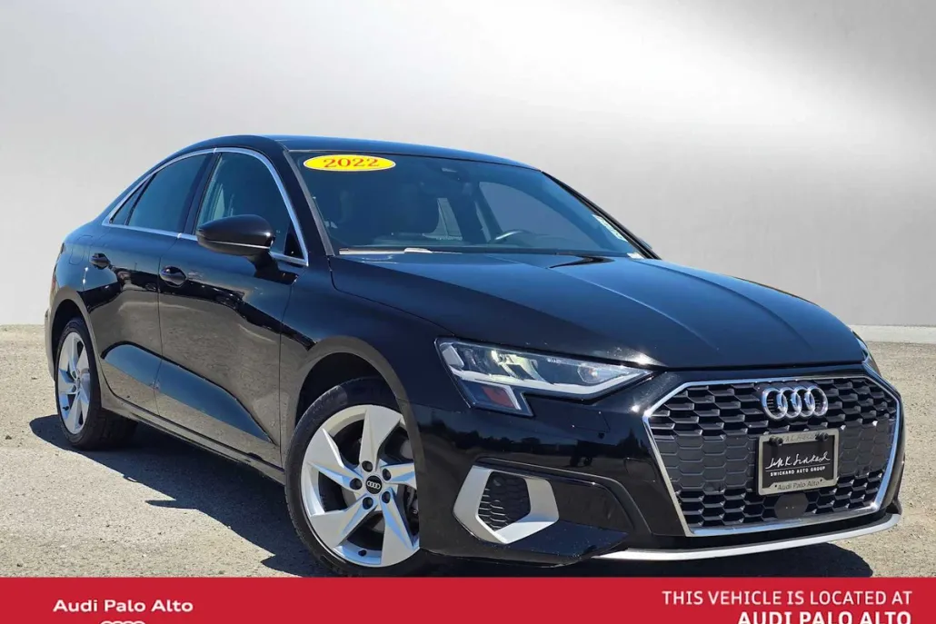 2022 Audi A3 Premium photo 1