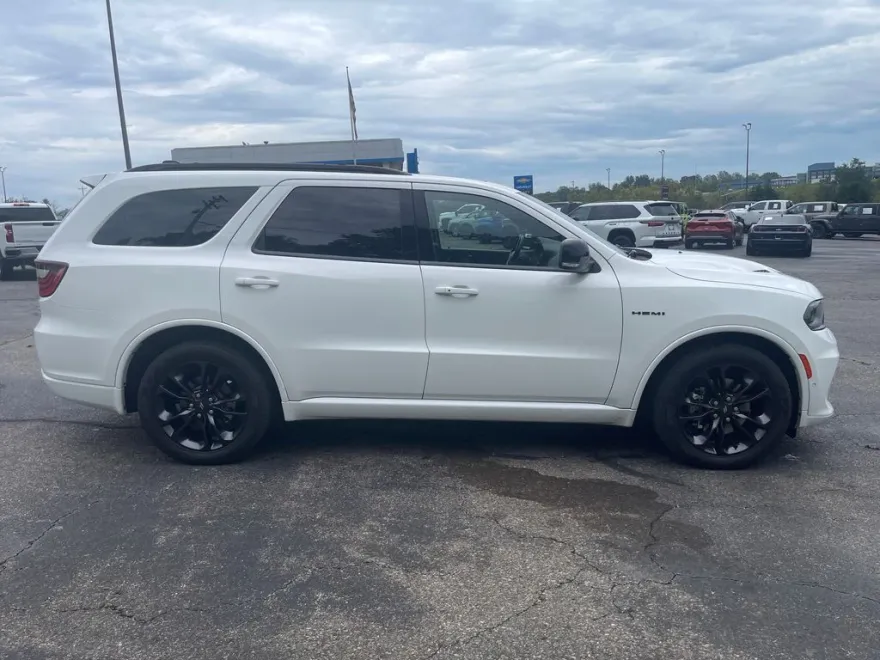 2023 Dodge Durango R/T Plus photo 1