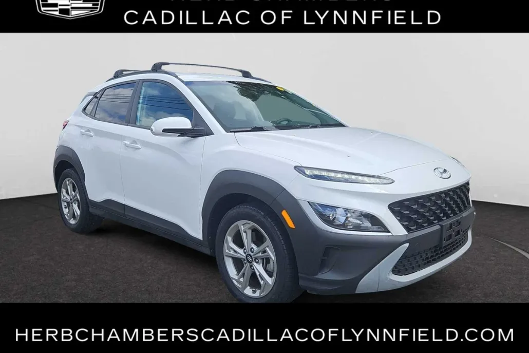 2022 Hyundai Kona SEL photo 1