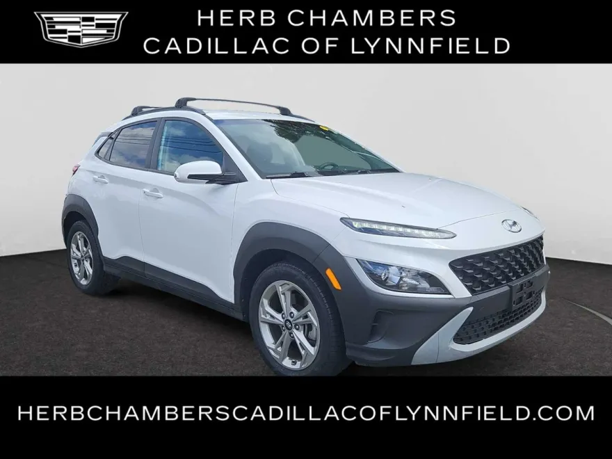 2022 Hyundai Kona SEL photo 1