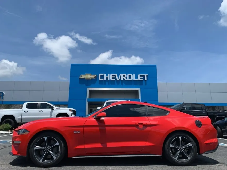 2022 Ford Mustang GT photo 1