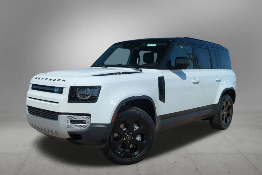 2025 Land Rover Defender 110 S photo 1