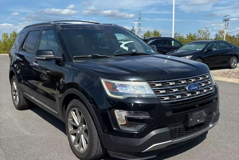 2016 Ford Explorer Limited photo 1