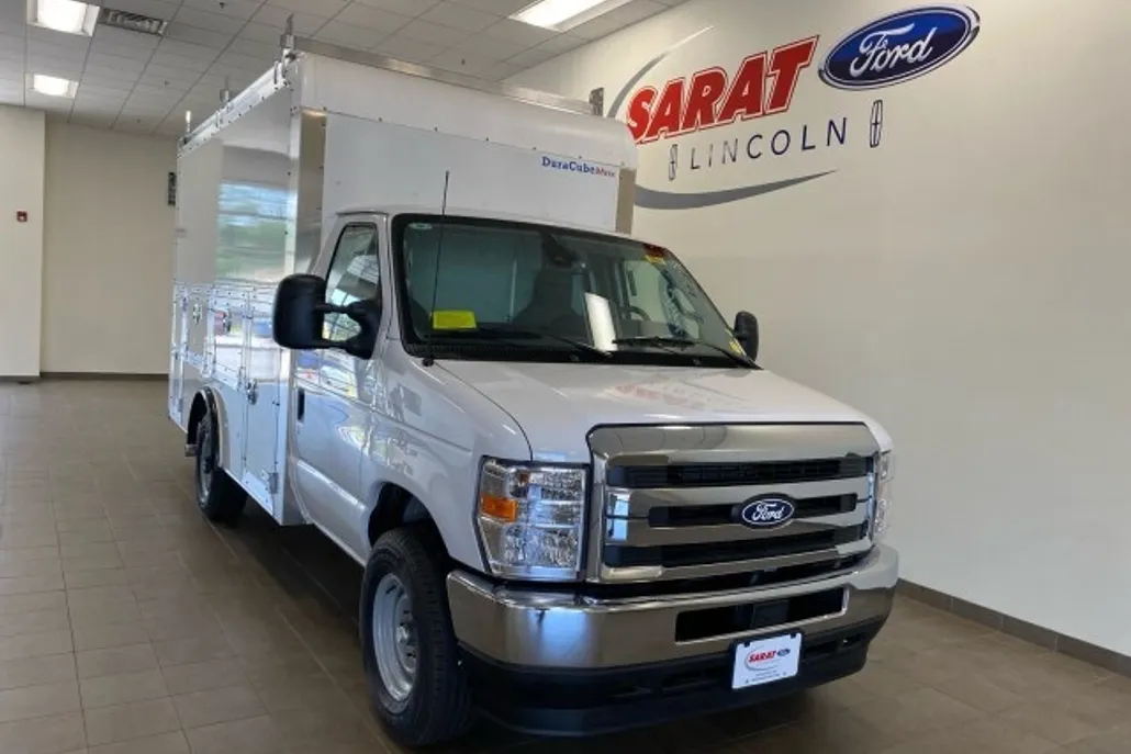 2026 Ford E-350 Base photo 1