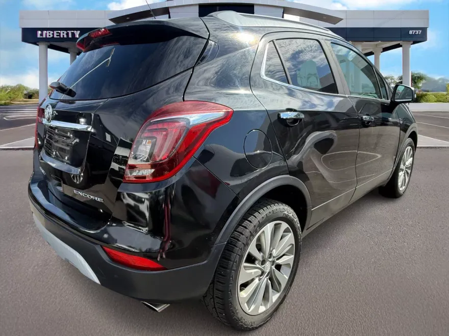2017 Buick Encore Preferred photo 1