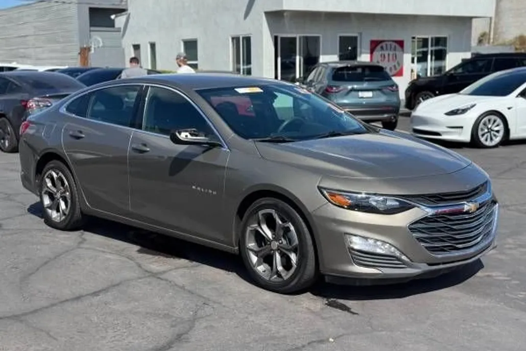 2020 Chevrolet Malibu 1LT photo 1