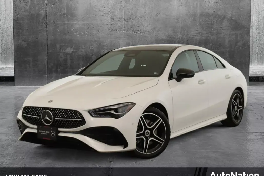 2025 Mercedes Benz CLA 250 4MATIC photo 1