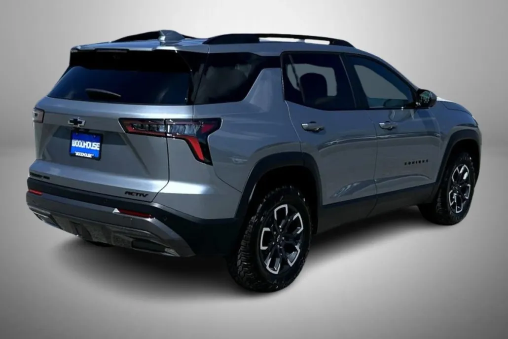 2026 Chevrolet Equinox ACTIV photo 1