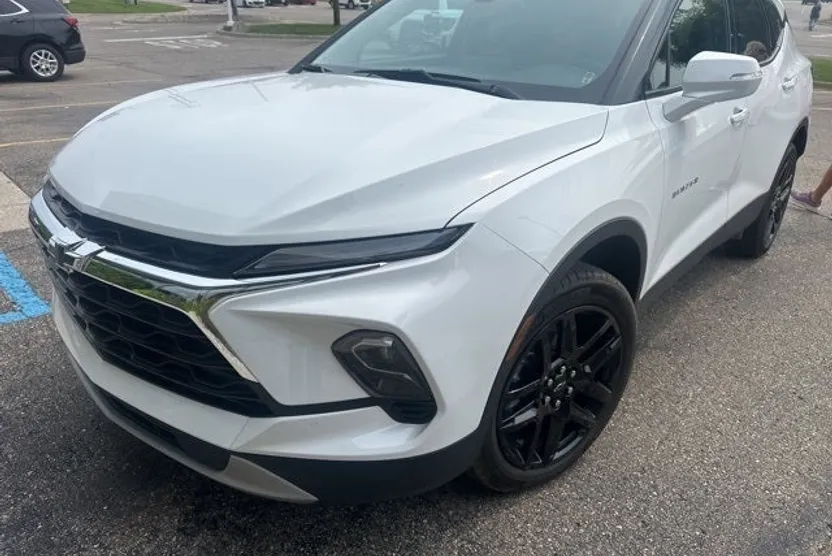 2023 Chevrolet Blazer 3LT photo 1