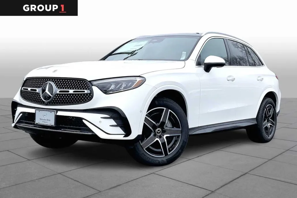 2025 Mercedes Benz GLC 300 4MATIC photo 1
