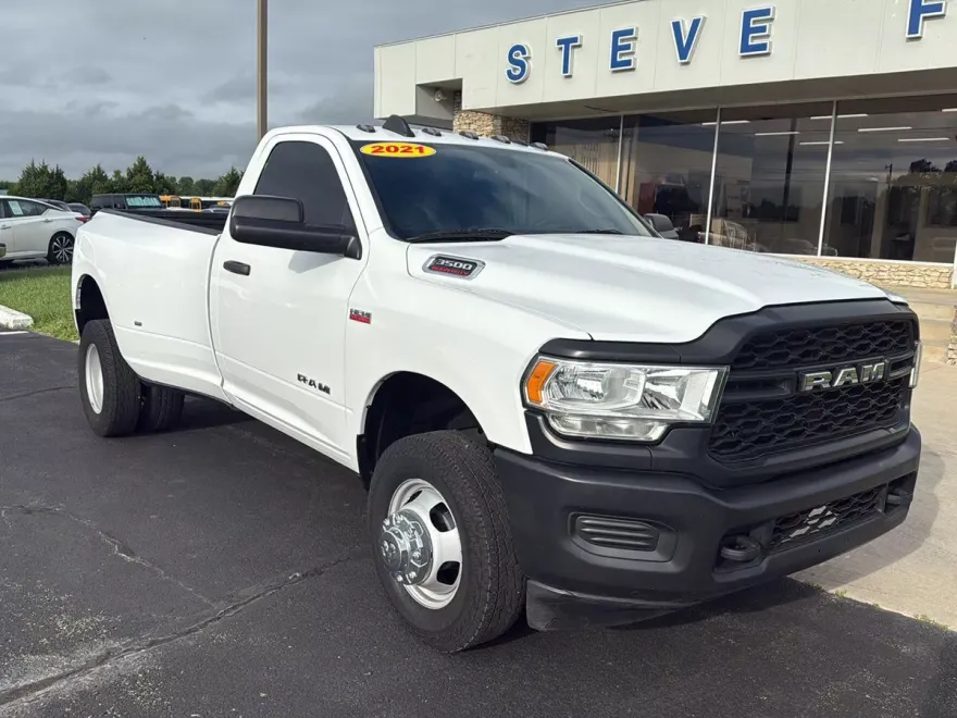 2021 Ram 3500 Tradesman photo 1