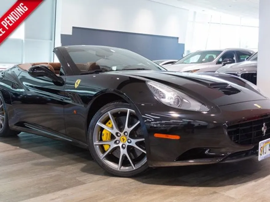 2010 Ferrari California Base photo 1