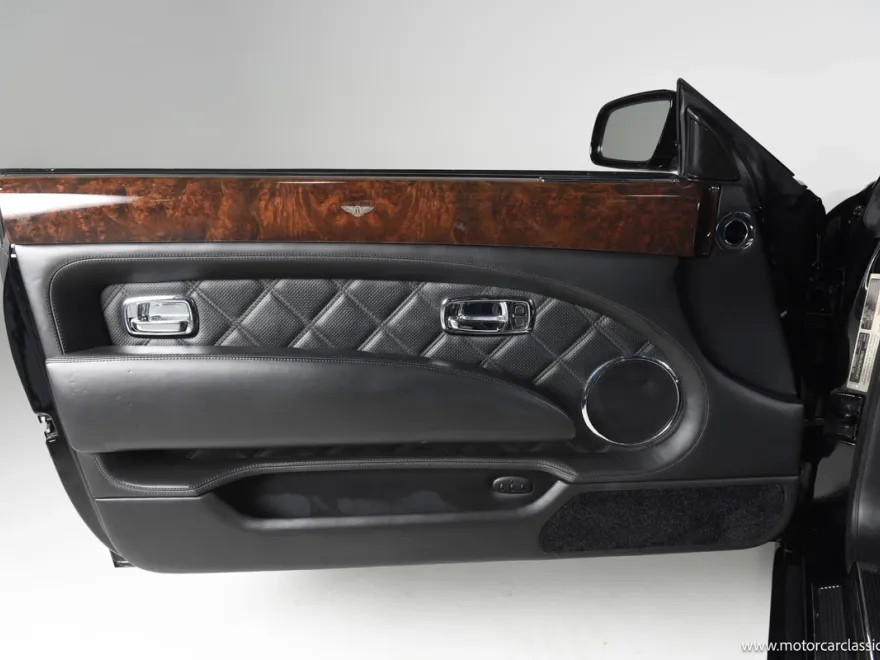 2010 Bentley Azure Base photo 26