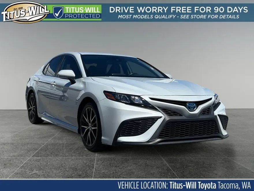 2022 Toyota Camry Hybrid SE photo 1