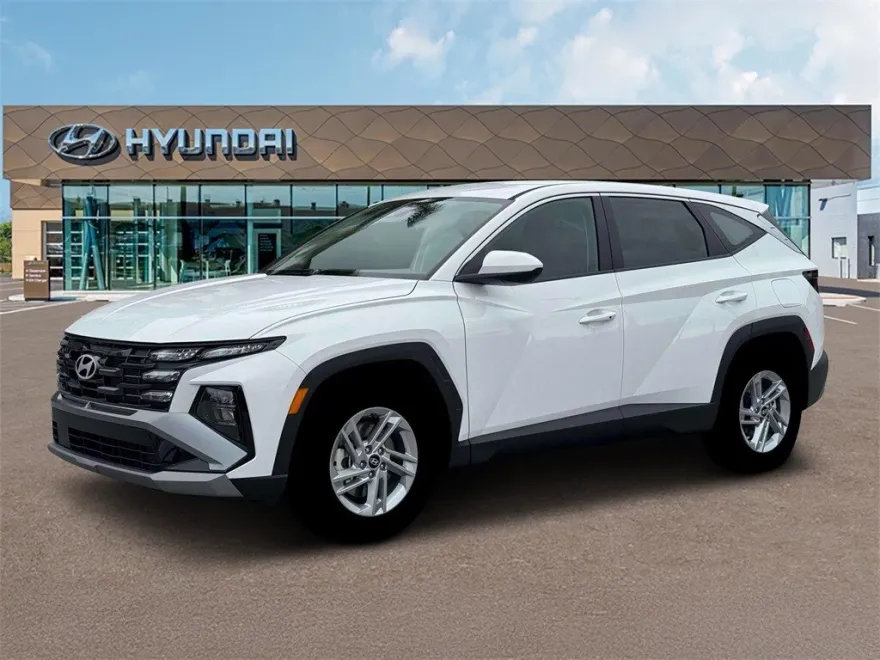 2026 Hyundai Tucson SE photo 1