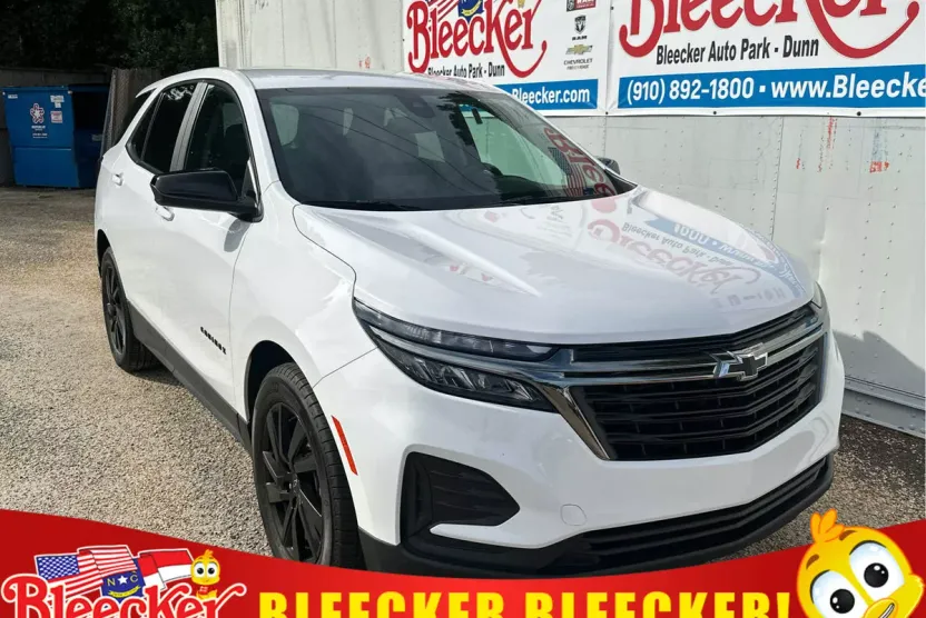 2023 Chevrolet Equinox LS photo 1