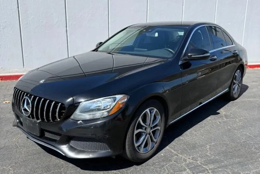 2016 Mercedes Benz C 300 photo 1