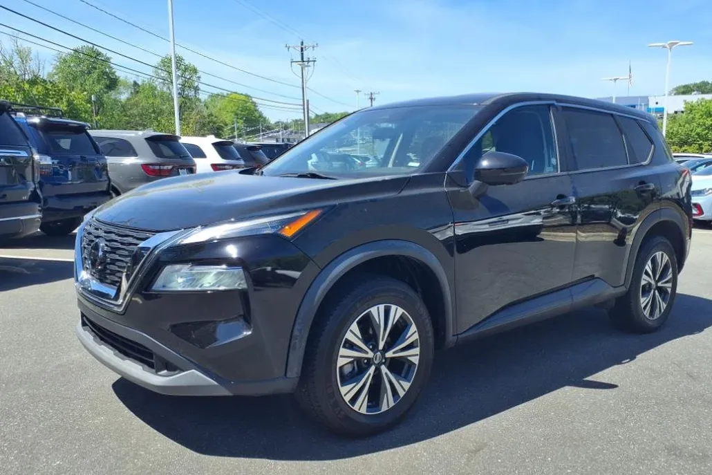2021 Nissan Rogue SV photo 1