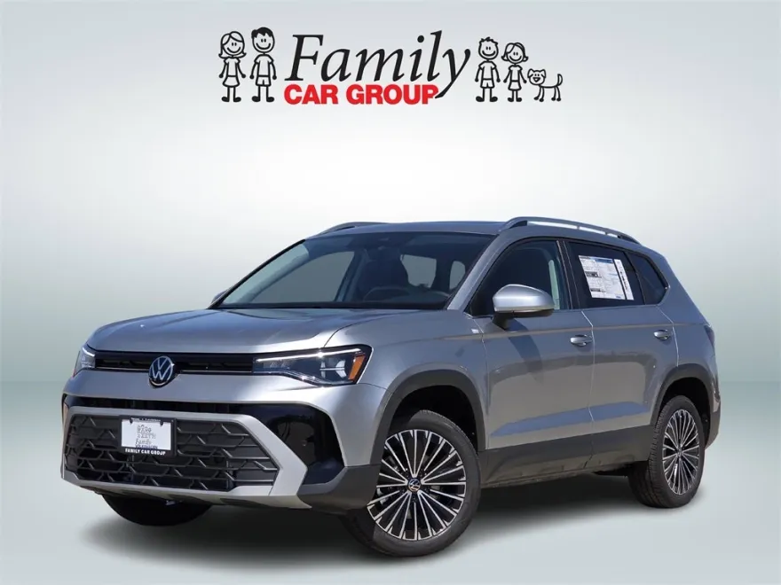 2025 Volkswagen Taos SE photo 1