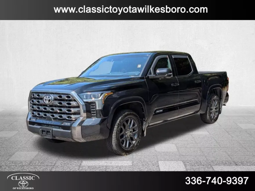 2022 Toyota Tundra Platinum photo 1