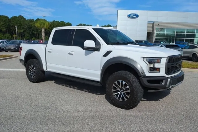 2020 Ford F-150 Raptor photo 1