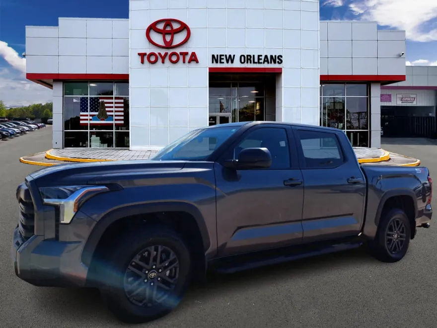 2025 Toyota Tundra SR5 photo 1