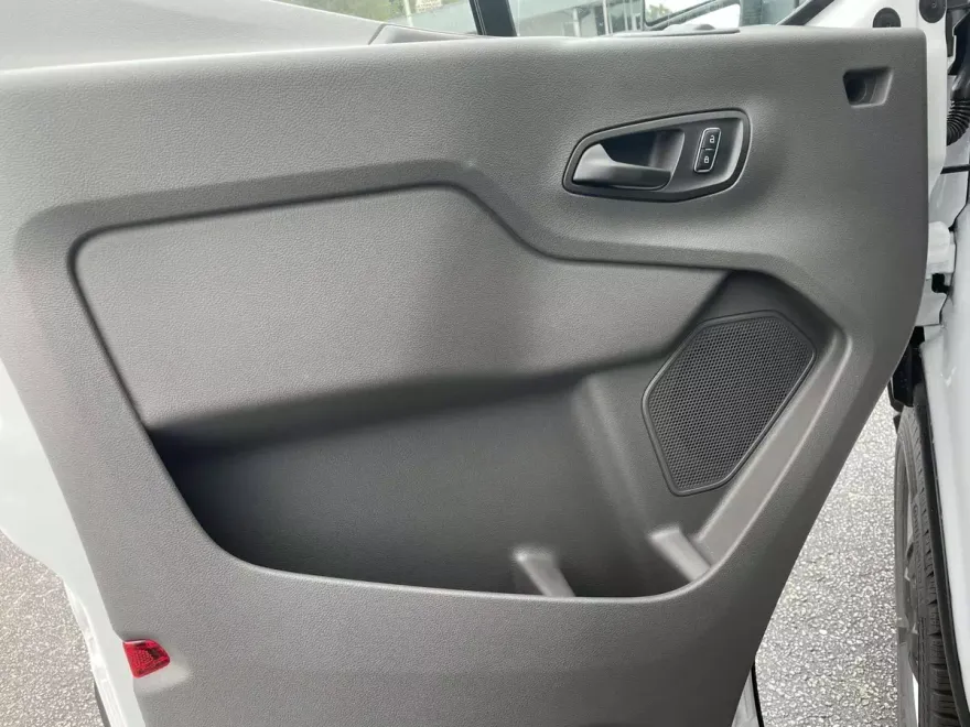 2025 Ford Transit Cargo Van photo 1