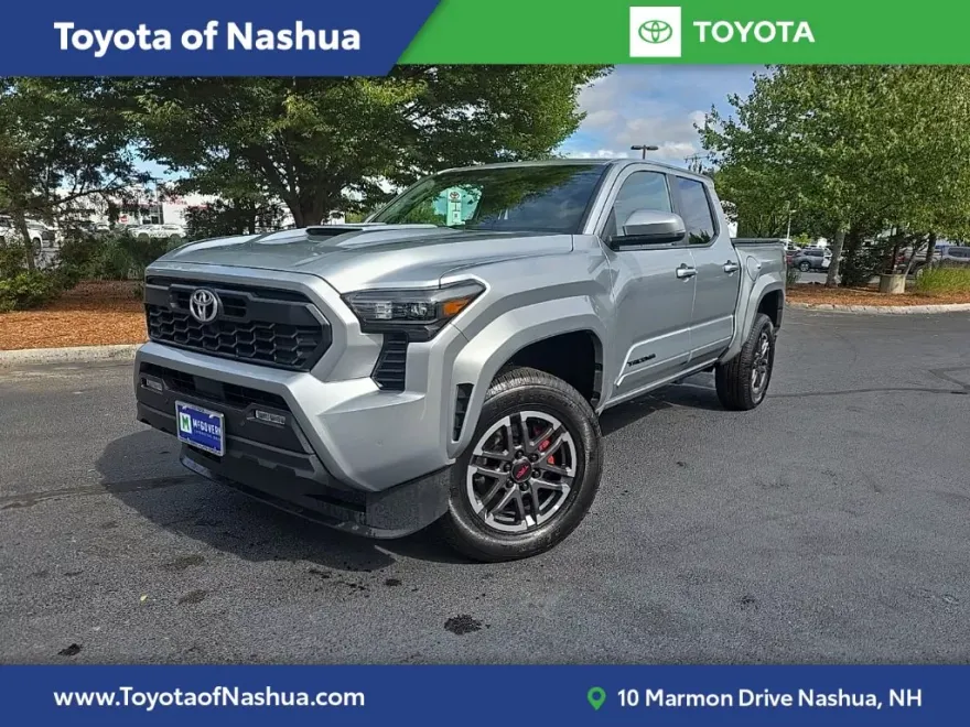 2024 Toyota Tacoma TRD Sport photo 1