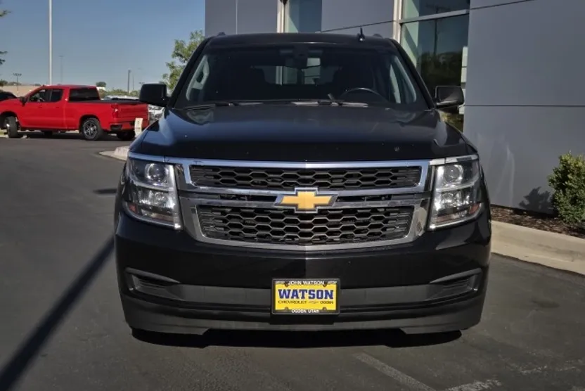 2016 Chevrolet Tahoe LS photo 1
