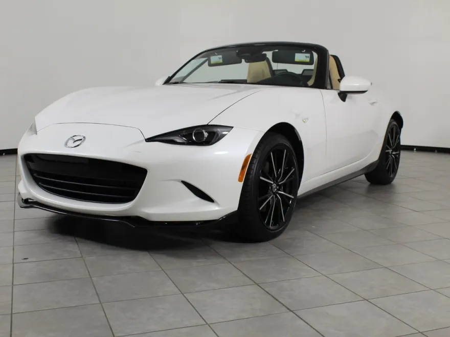 2025 Mazda MX-5 Miata Miata Grand Touring photo 1